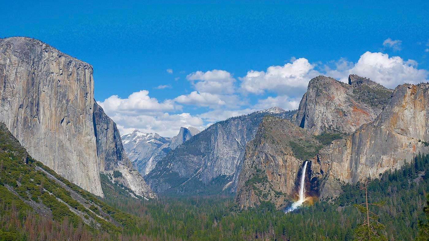 Tunnel View